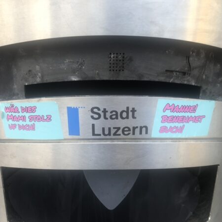 Linguistic Landscape Mülleimer